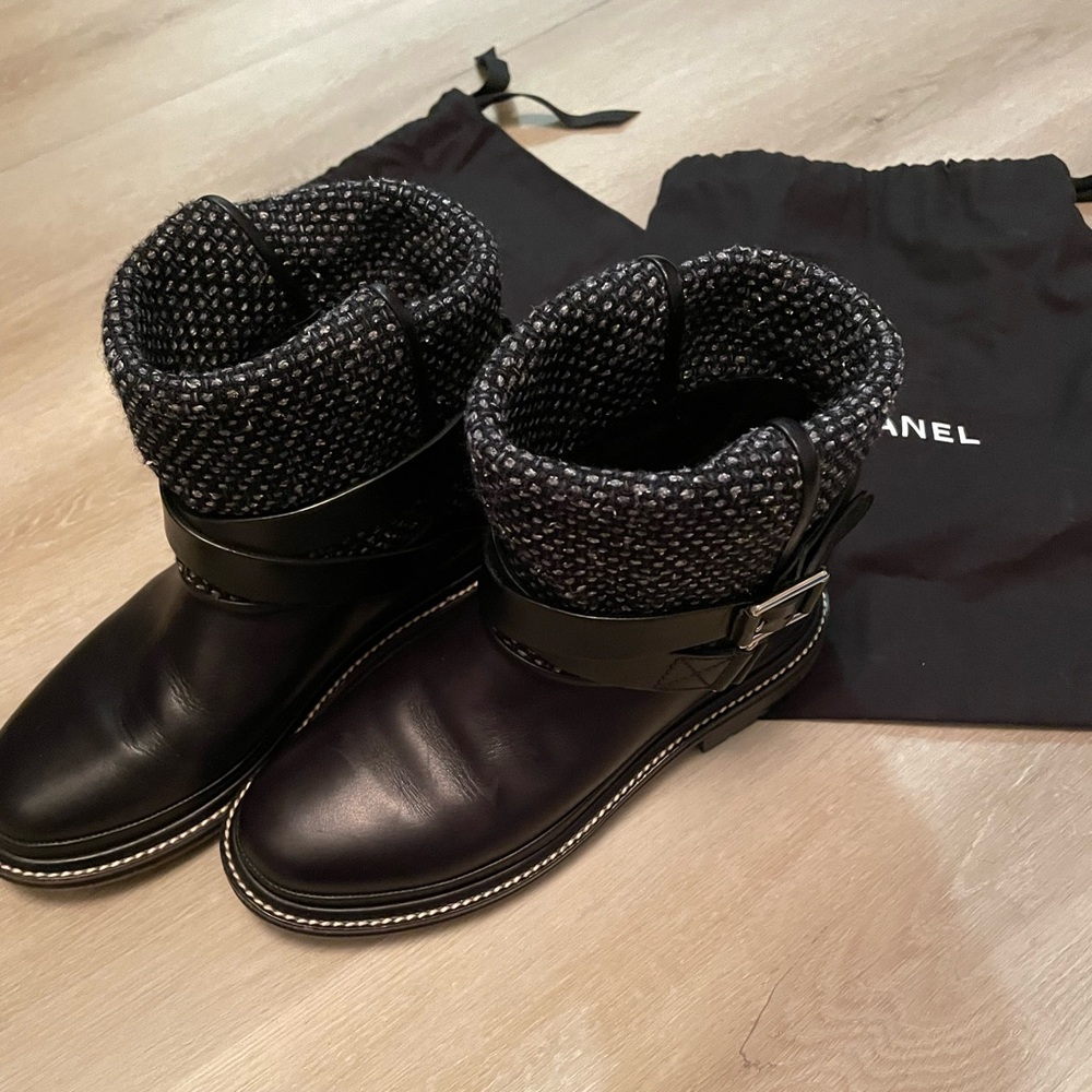 Stunning Chanel boots - Picture 4 of 16
